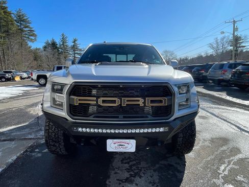 Used 2018 Ford F150 Raptor w/ Equipment Group 802A Luxury image 2