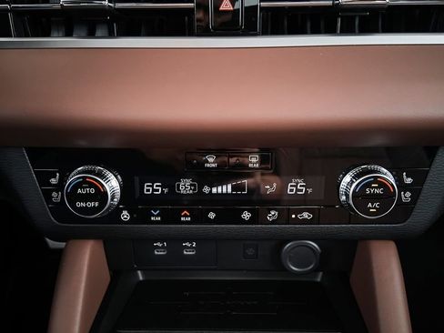 New 2026 Mitsubishi Outlander SEL FWD image 43