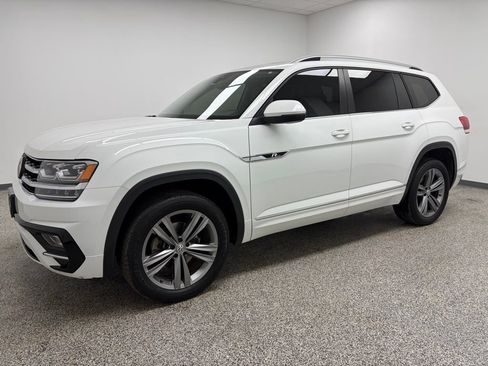 Used 2019 Volkswagen Atlas SEL R-Line image 3