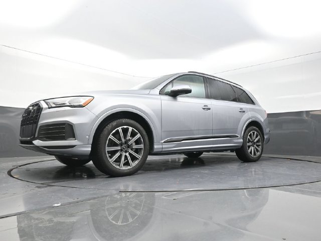 Used 2022 Audi Q7 2.0T Premium Plus w/ Premium Plus Package AWD/4WD image 33