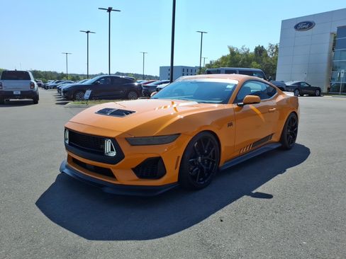 Used 2026 Ford Mustang GT Premium w/ GT Performance Package RWD image 7