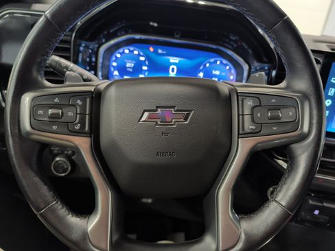 Used 2023 Chevrolet Silverado 1500 RST w/ Z71 Off-Road Package AWD/4WD image 9