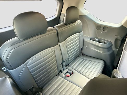 Used 2026 Kia EV9 Land image 26