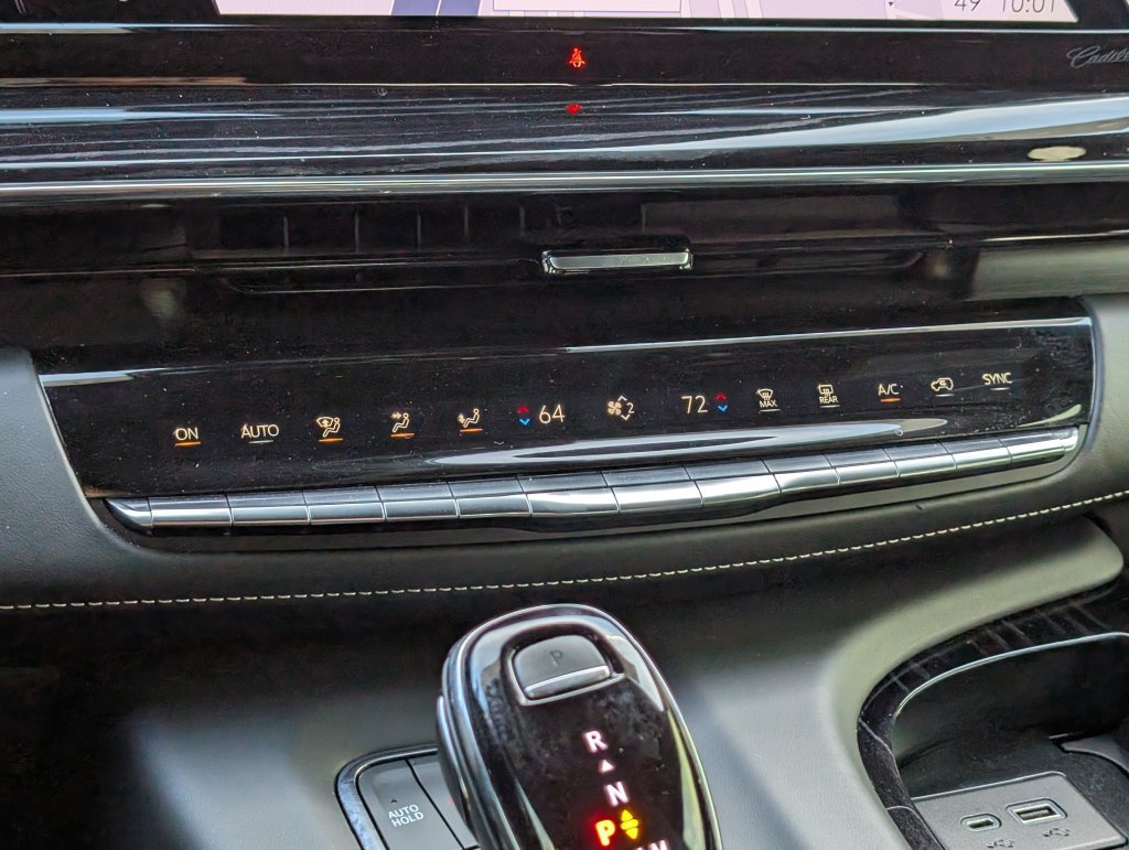 Used 2023 Cadillac Escalade V AWD/4WD image 28