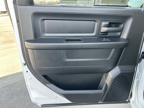 Used 2024 RAM 3500 Tradesman w/ Chrome Appearance Group image 22