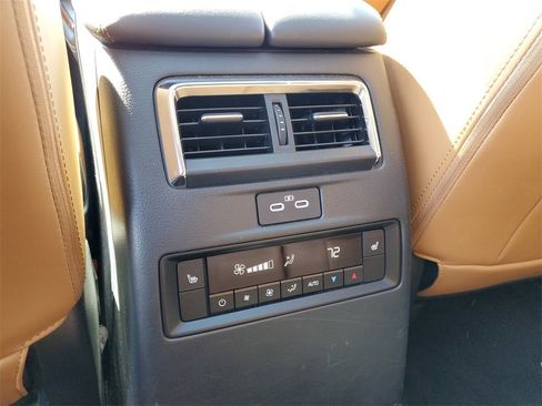 Used 2025 MAZDA CX-70 3.3 Turbo S w/ Premium Plus image 16