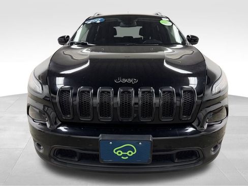 Used 2017 Jeep Cherokee Latitude w/ Cold Weather Group image 4