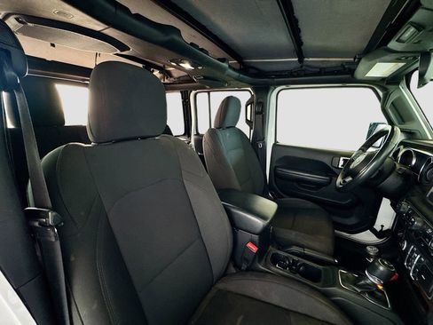 Used 2018 Jeep Wrangler Unlimited Sport S image 26