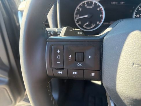 Certified 2025 Nissan Rogue SV image 29