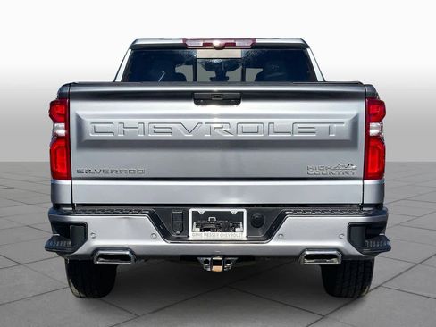 Used 2022 Chevrolet Silverado 1500 High Country w/ Technology Package image 5