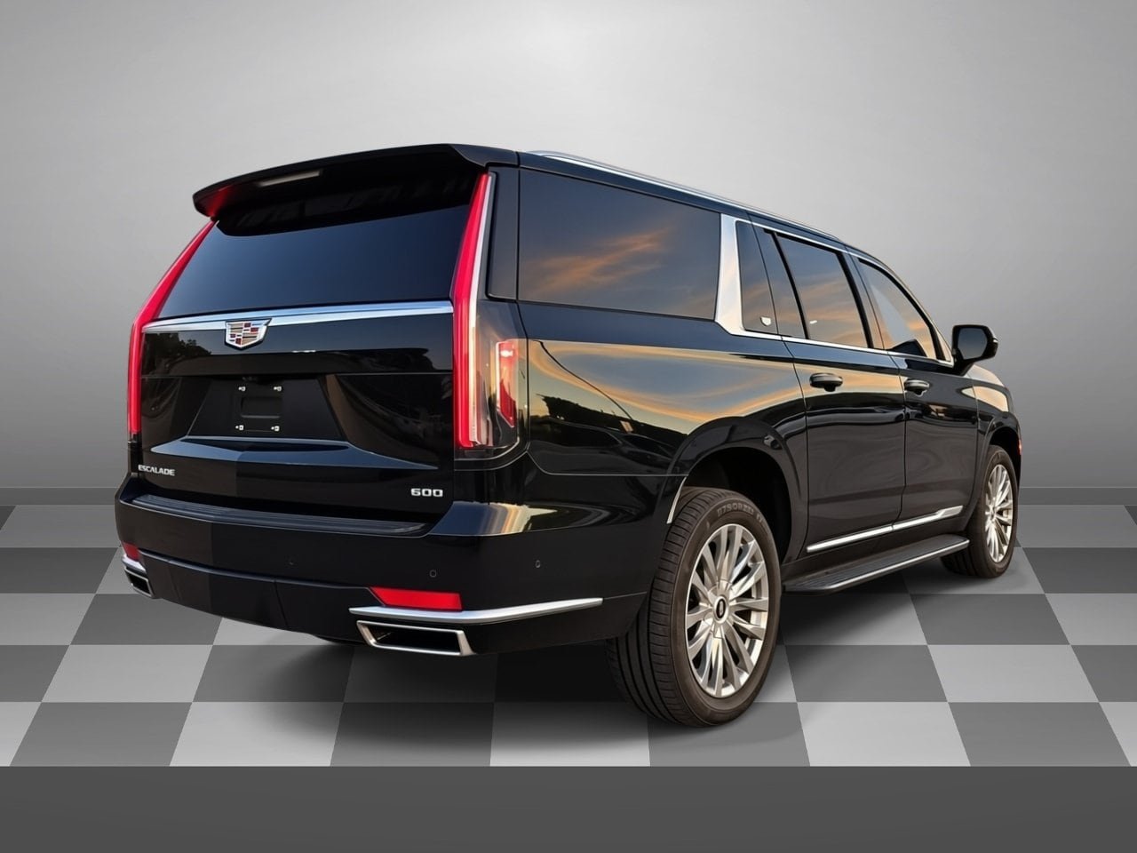 Used 2021 Cadillac Escalade ESV Premium Luxury w/ LPO, Illumination Package AWD/4WD image 6