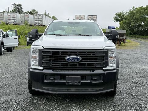 New 2025 Ford F550 4x4 Crew Cab Super Duty image 6