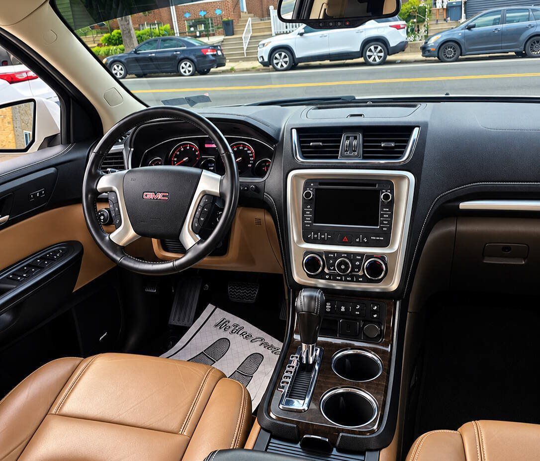 Used 2017 GMC Acadia Limited SLT FWD image 6