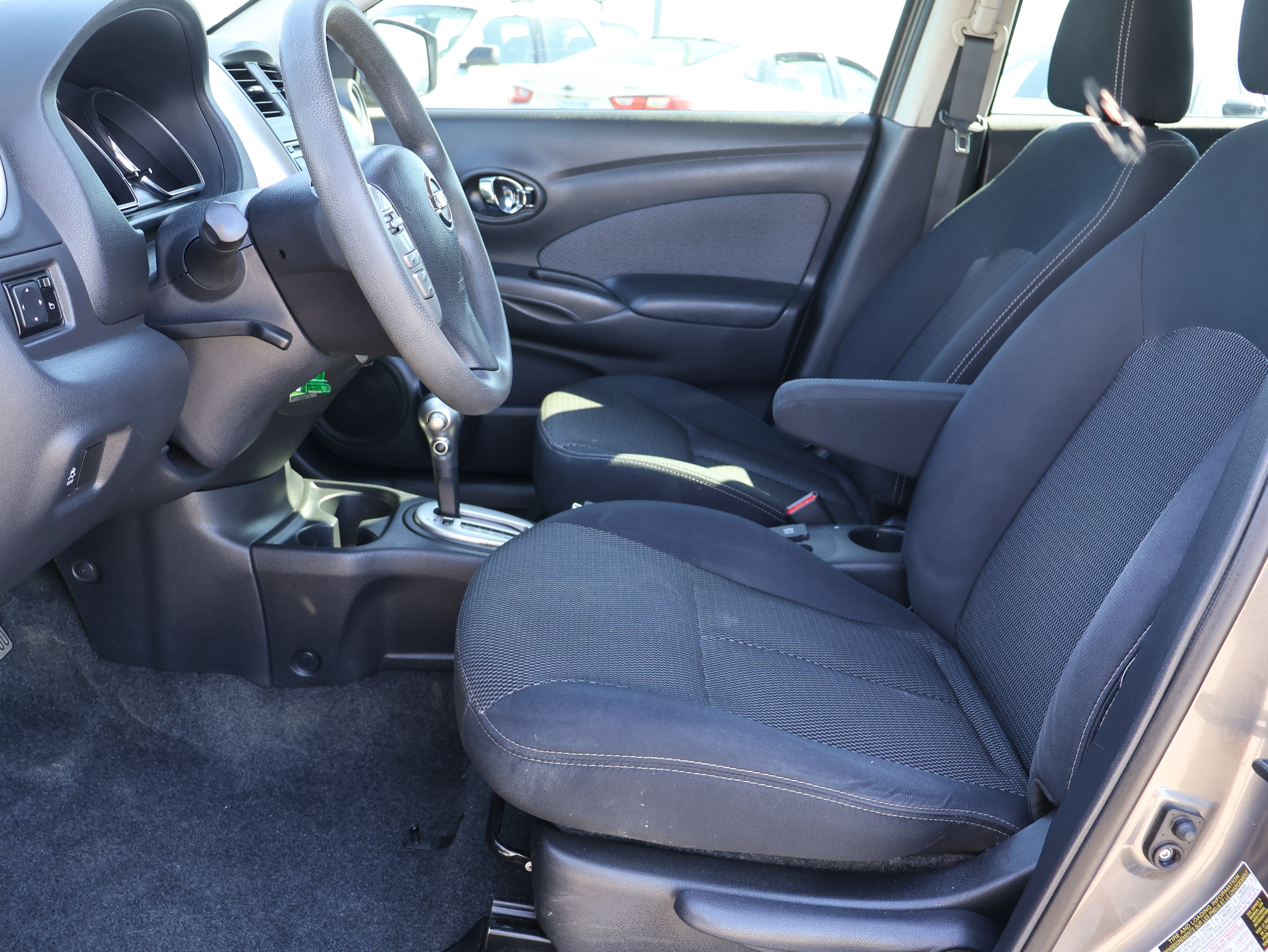 Used 2015 Nissan Versa SV FWD image 19