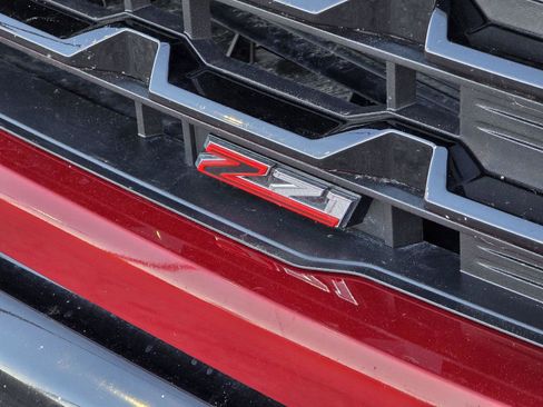 Used 2023 Chevrolet Silverado 1500 LT Trail Boss image 40