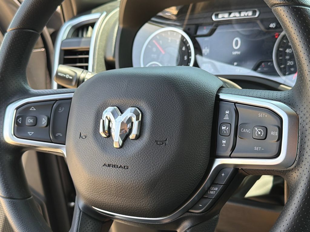 New 2026 RAM 1500 Express AWD/4WD image 26