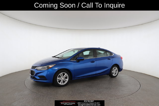 Used 2018 Chevrolet Cruze LT w/ Convenience Package FWD image 3