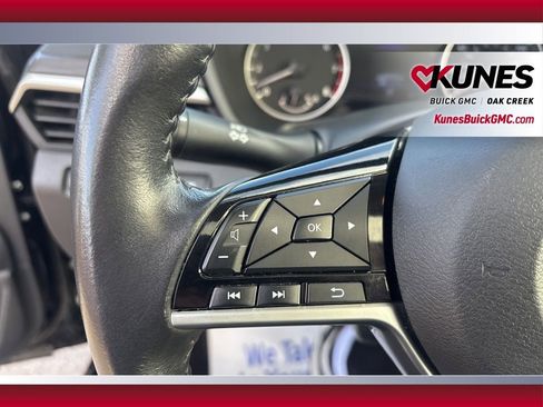 Used 2024 Nissan Altima 2.5 SV w/ SV Premium Package image 17