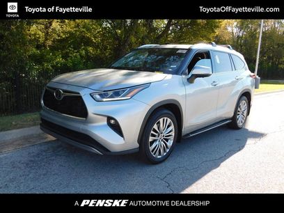 Used 2023 Toyota Highlander Platinum