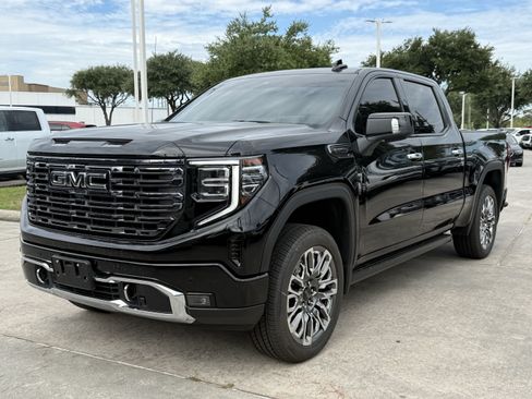 Used 2025 GMC Sierra 1500 Denali Ultimate AWD/4WD image 9