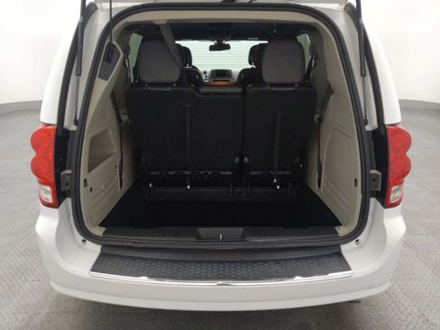 Used 2019 Dodge Grand Caravan SXT image 29