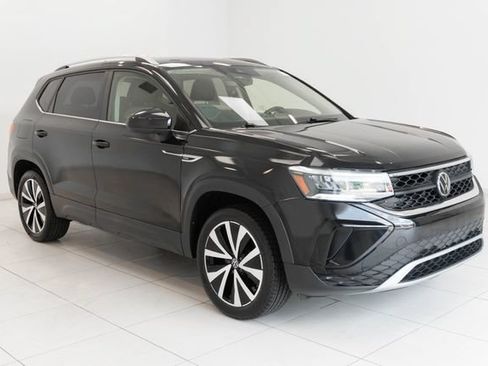 Used 2024 Volkswagen Taos SE FWD image 26