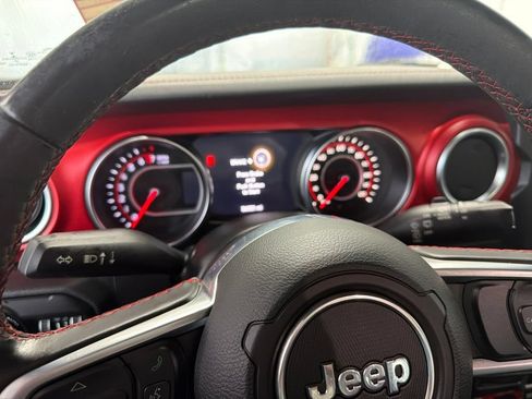 Used 2020 Jeep Wrangler Unlimited Rubicon w/ LED Lighting Group AWD/4WD image 20