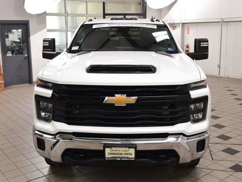 Used 2024 Chevrolet Silverado 3500 W/T w/ WT Convenience Package AWD/4WD image 2