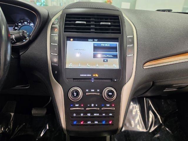 Used 2017 Lincoln MKC Reserve w/ Lincoln MKC Climate Package AWD/4WD image 24