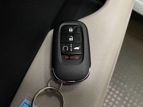 Used 2025 Honda CR-V EX-L image 33