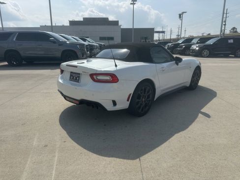 Used 2017 FIAT 124 Spider Abarth image 5