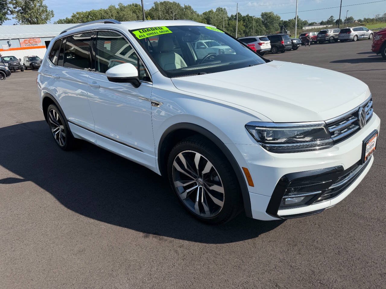 Used 2019 Volkswagen Tiguan SEL Premium R-Line AWD/4WD image 7