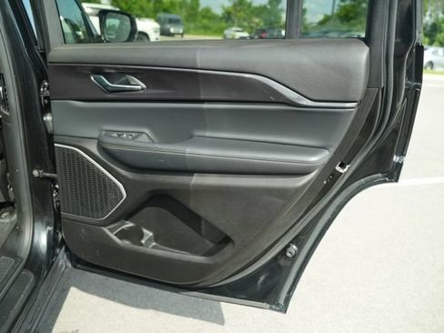 Used 2021 Jeep Grand Cherokee L Laredo AWD/4WD image 23