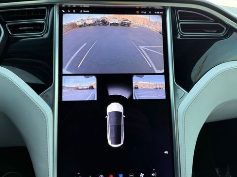 Used 2018 Tesla Model X 100D image 14