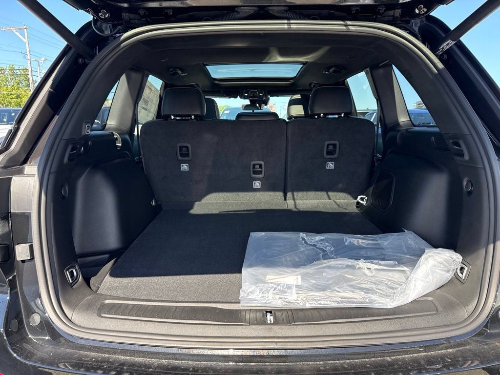 New 2027 Jeep Grand Cherokee Limited AWD/4WD image 23