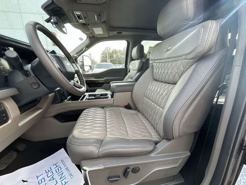New 2026 Ford F350 Platinum w/ Platinum Plus Package AWD/4WD image 13