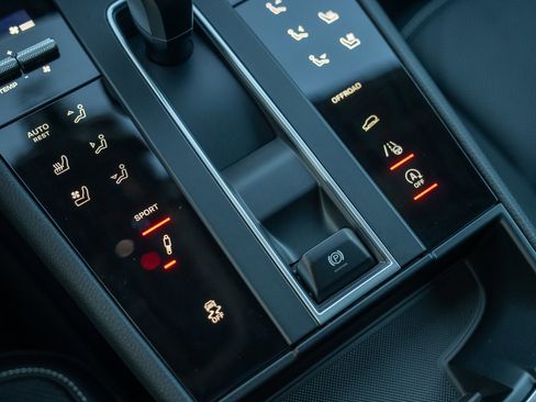 New 2026 Porsche Macan S image 20