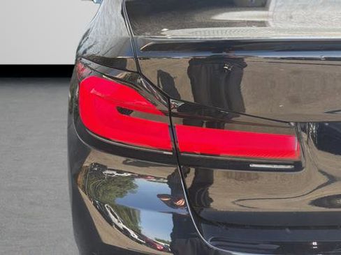 Used 2022 BMW 530i image 30