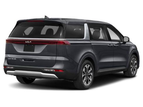 Used 2024 Kia Carnival EX FWD image 2