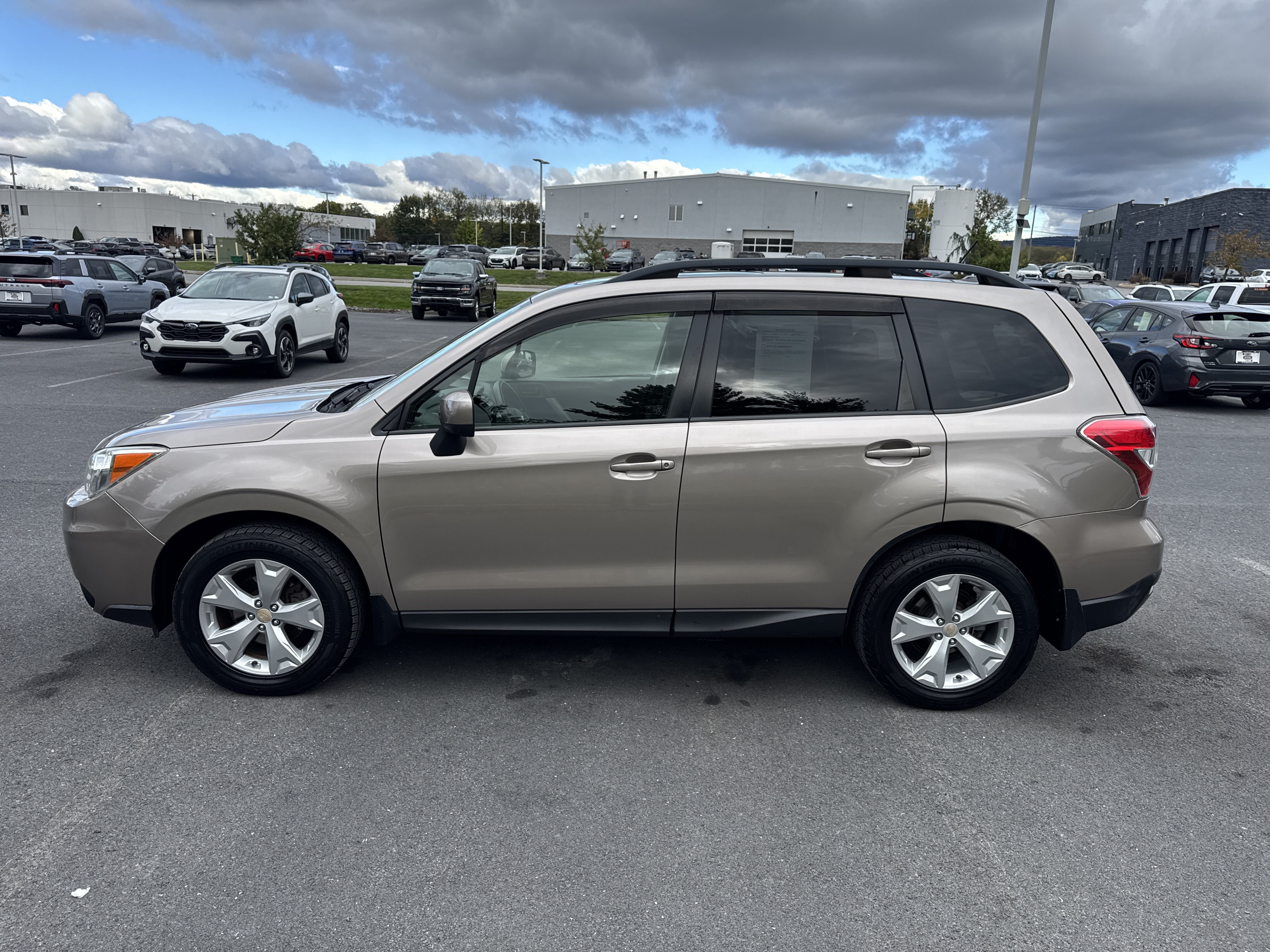 Used 2015 Subaru Forester 2.5i Premium AWD/4WD image 22