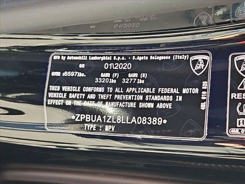 Used 2020 Lamborghini Urus AWD/4WD image 26