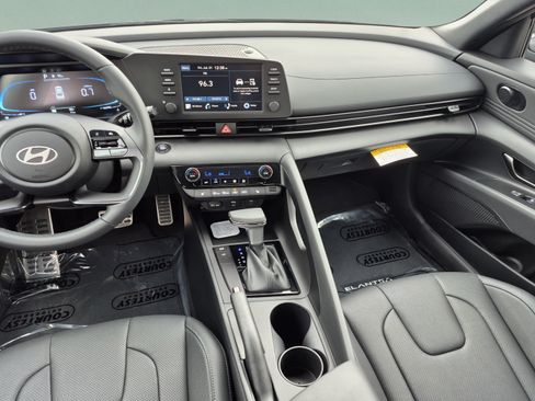 New 2026 Hyundai Elantra SEL Sport FWD image 12