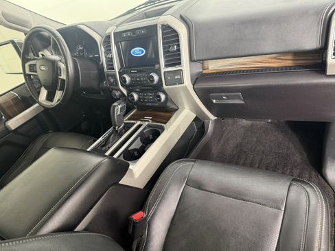 Used 2017 Ford F150 Lariat w/ Equipment Group 502A Luxury image 13