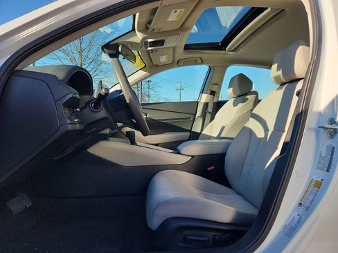 Used 2024 Honda Accord EX image 14