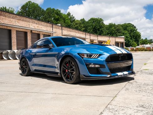 Used 2020 Ford Mustang Shelby GT500 w/ Technology Package RWD image 15