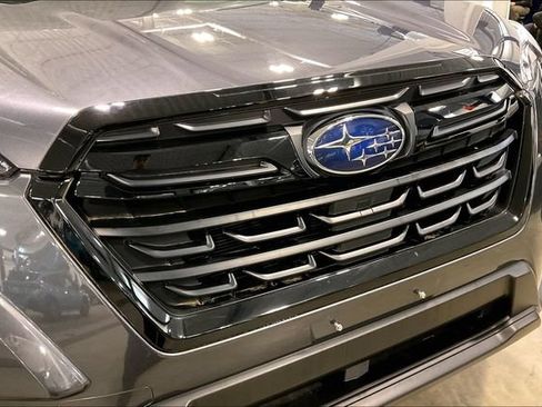 Used 2024 Subaru Forester Premium AWD/4WD image 30