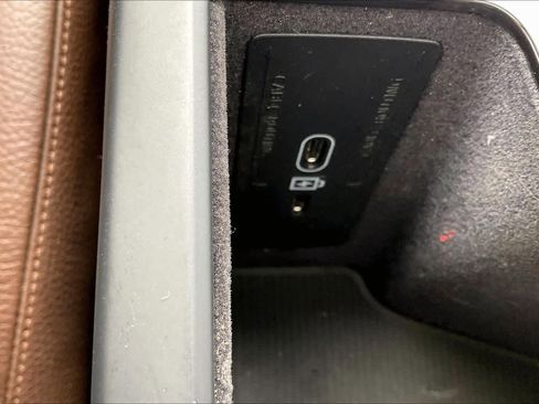 Used 2024 Volvo XC90 T8 Plus w/ Protection Package Premier image 37