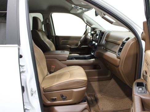 Used 2024 RAM 2500 Limited AWD/4WD image 27