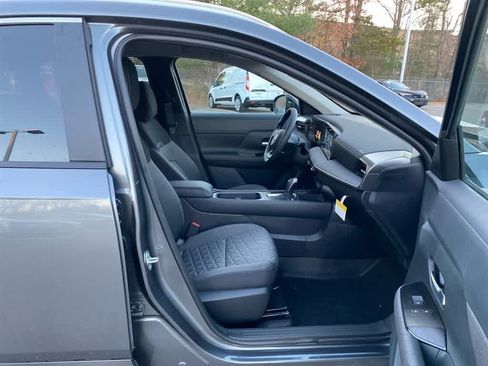 New 2026 Nissan Kicks SV image 27