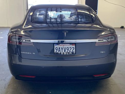 Used 2018 Tesla Model S 75D image 3